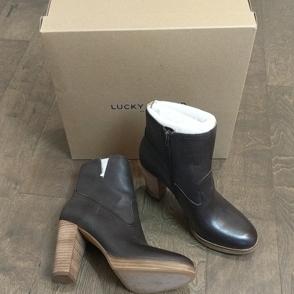 lucky brand quintei platform booties